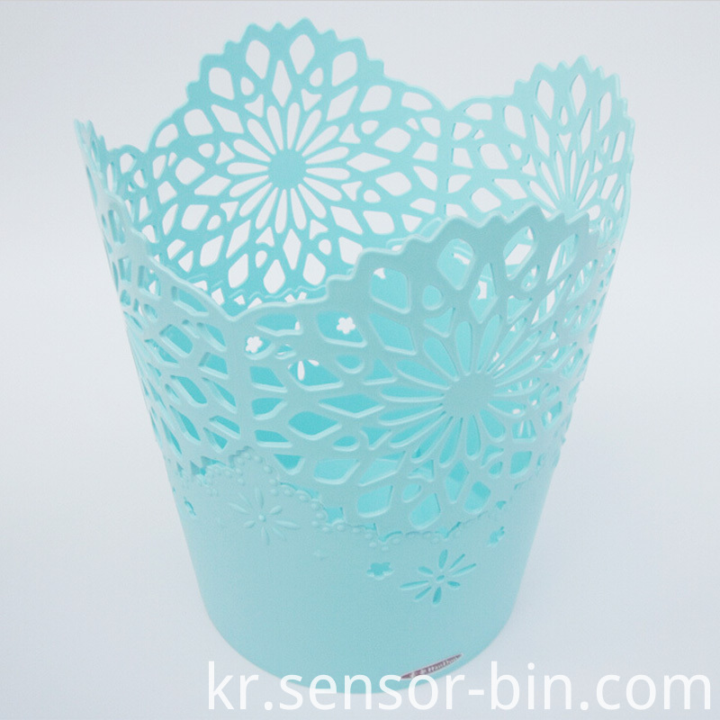 Three Colors Available Plastic Hollow Trash Bin (A9B-9020)